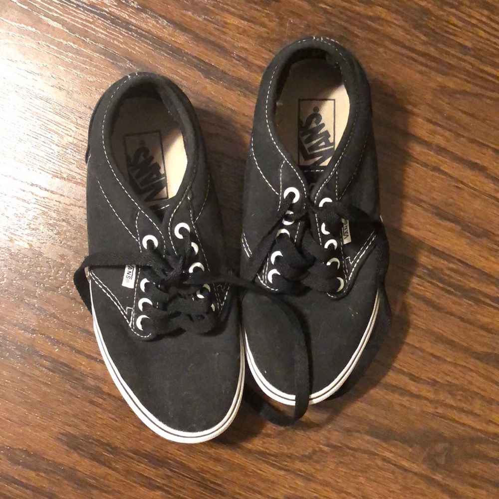 Black and white vans. Great condition